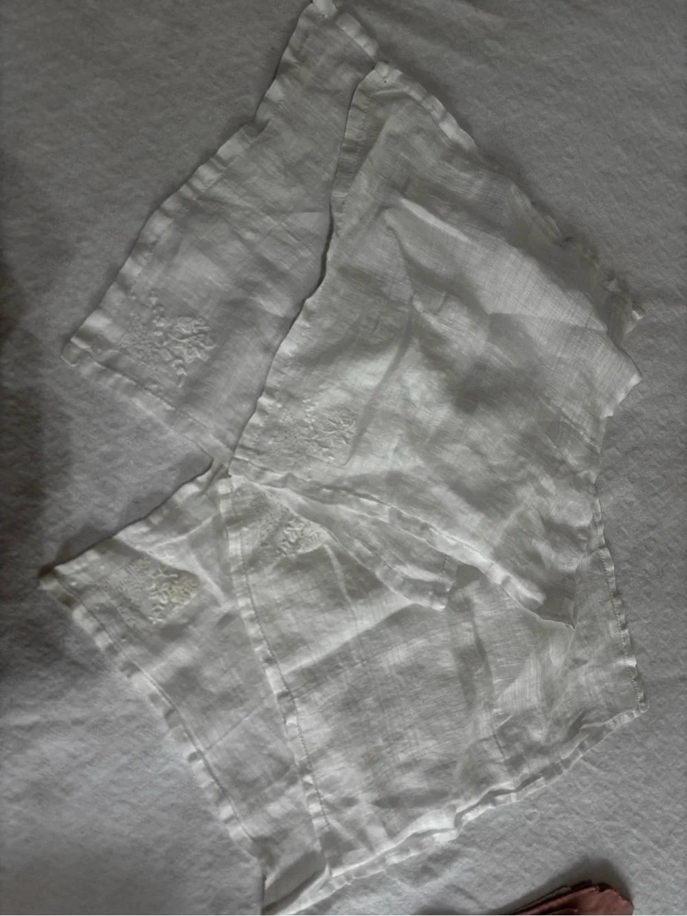 Classic White Embroidered Linen Napkins - Multipack